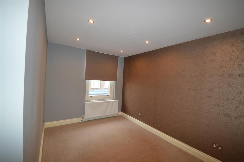 Bedroom 2.JPG