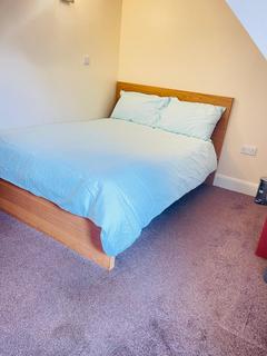 undefined, High Street, Yiewsley UB7