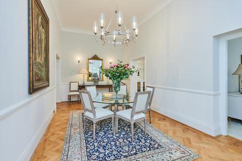 3 bedroom flat to rent, North Gate, Prince Albert Road, London, NW8