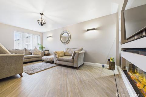 2 bedroom bungalow for sale, The Orchard, Hull HU9