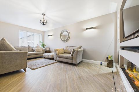2 bedroom bungalow for sale, The Orchard, Hull HU9