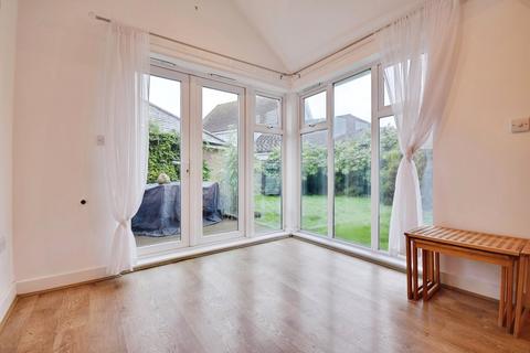 3 bedroom semi-detached house for sale, Whitesand Drive, Rye TN31