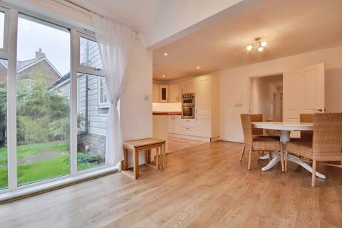 3 bedroom semi-detached house for sale, Whitesand Drive, Rye TN31