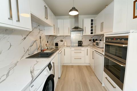 undefined, Hawthorne Drive, Worsley, M28
