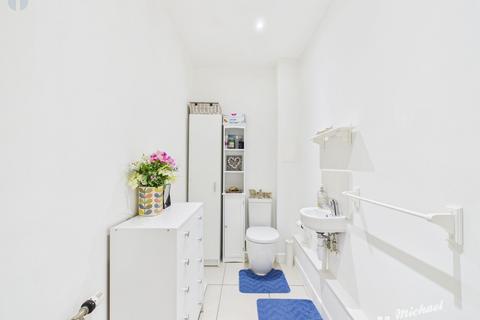 2 bedroom terraced house for sale, Brooks Mews, Aylesbury, Buckinghamshire