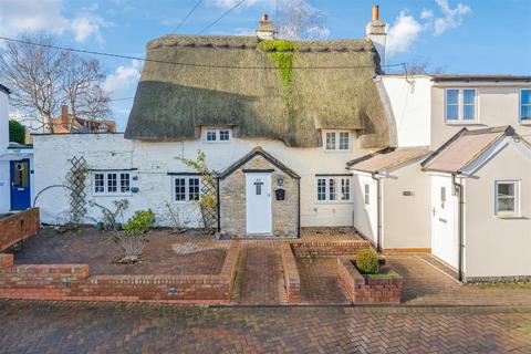 2 bedroom cottage for sale, High Street, Stoke Goldington, Bucks