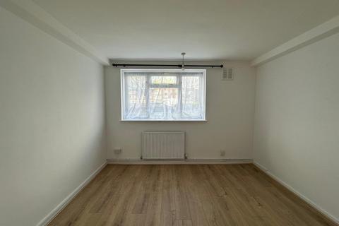 2 bedroom flat to rent, Barking IG11