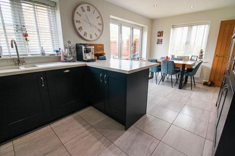 3 bedroom detached house for sale, Karsten Avenue, Gainsborough DN21