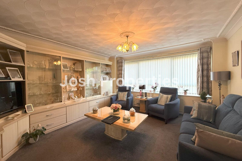 undefined, Eastern Avenue, Ilford IG2