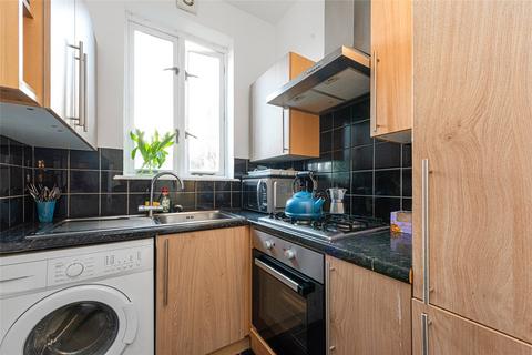 2 bedroom apartment to rent, Sutton Road, Muswell Hill, London, N10