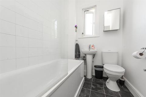 2 bedroom apartment to rent, Sutton Road, Muswell Hill, London, N10