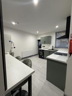 2 bedroom ground floor flat to rent, Nottingham NG7