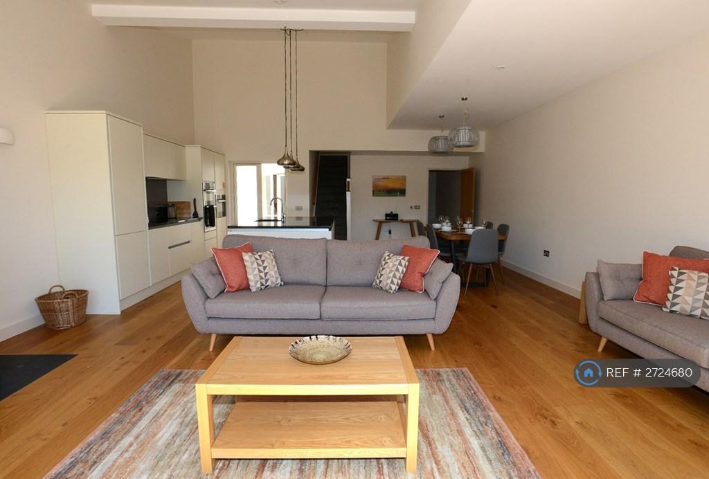 Sitting Area