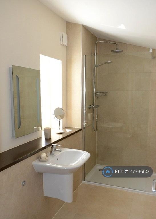 Master Ensuite