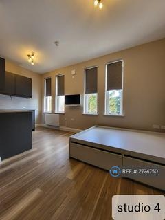undefined, Redwood Drive, Epsom, KT19