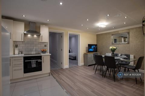 3 bedroom flat to rent, Oakleigh Road North, London, N20