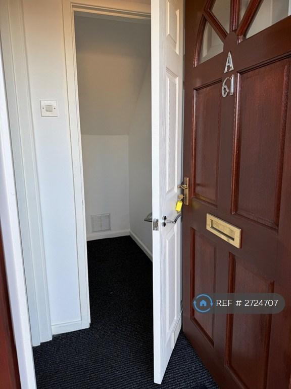 Entrance Hall & Coat Cupboard