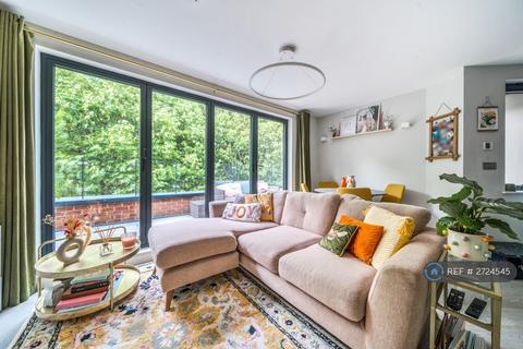 undefined, Barrowgate Road, London, W4