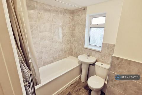 undefined, Spruce Avenue, Waterlooville, PO7