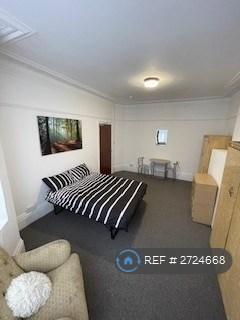 undefined, Sidney Avenue, London, N13