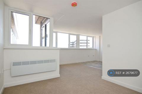 2 bedroom flat to rent, Kings House, Dudley, DY2