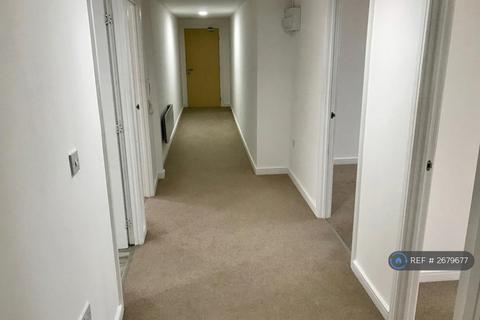 2 bedroom flat to rent, Kings House, Dudley, DY2