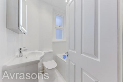 2 bedroom flat to rent, MOWLL STREET, OVAL