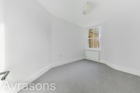 2 bedroom flat to rent, MOWLL STREET, OVAL
