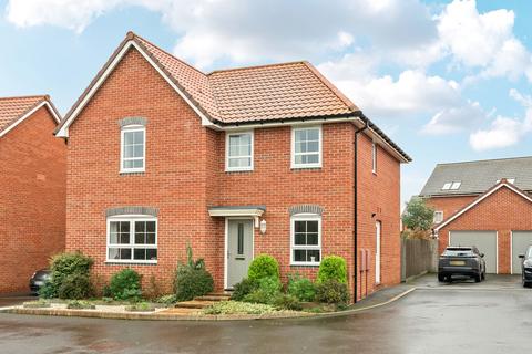 Clover Leaze, Bristol BS36