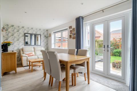4 bedroom detached house for sale, Clover Leaze, Bristol BS36
