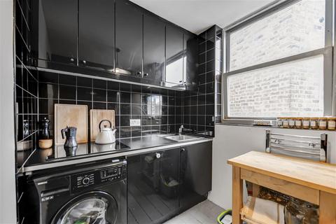 undefined, Cornwall Crescent, W11