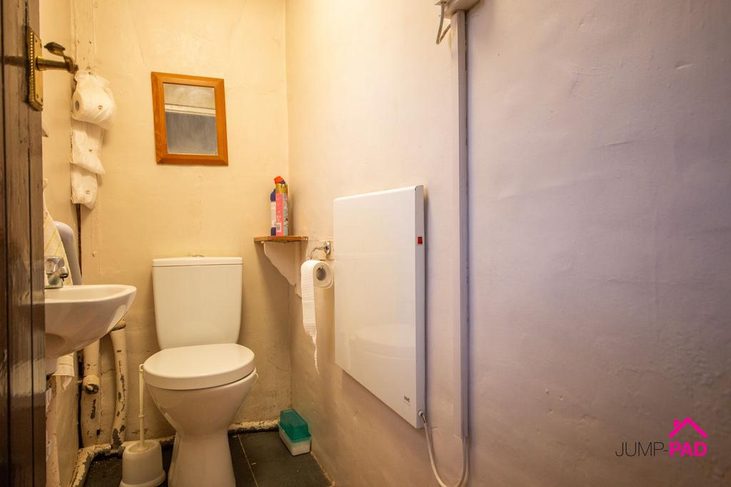 Downstairs WC