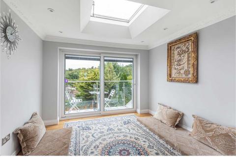 undefined, Applewick Lane, High Wycombe HP12