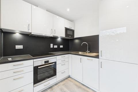 1 bedroom house for sale, College Gardens - Ground floor 1 bedroom with private patio and parking