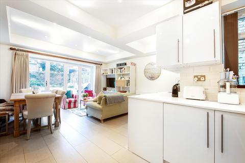 undefined, Ongar Road, London, SW6