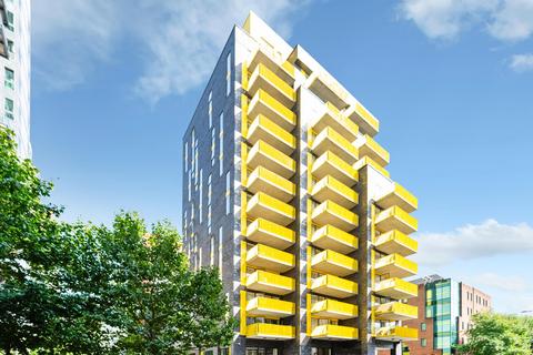 undefined, Clover Court, London, E14