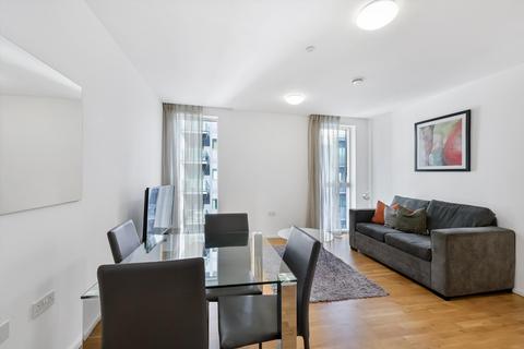 undefined, Clover Court, London, E14