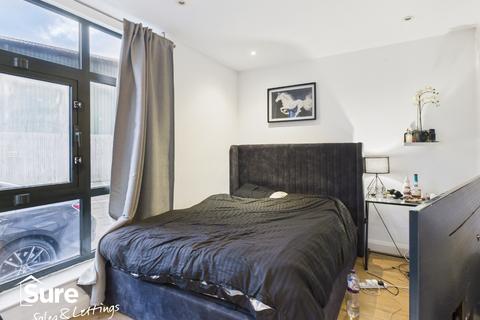 1 bedroom ground floor flat for sale, Corner Hall, Hemel Hempstead, Hertfordshire, HP3