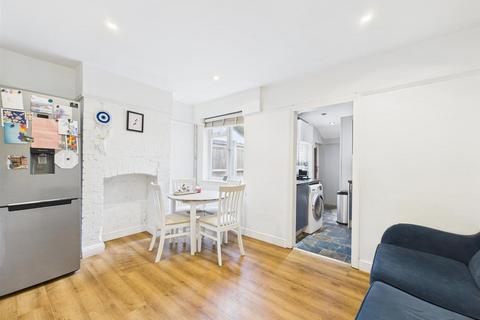 2 bedroom terraced house for sale, Woburn Avenue, Purley CR8