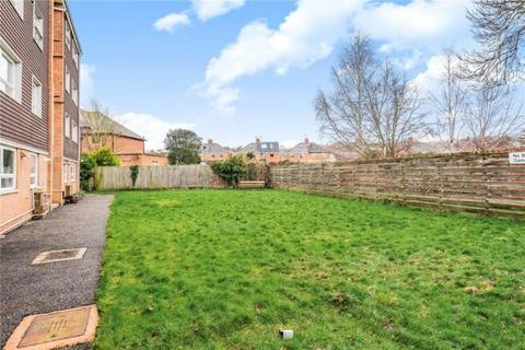 undefined, Exeter EX4