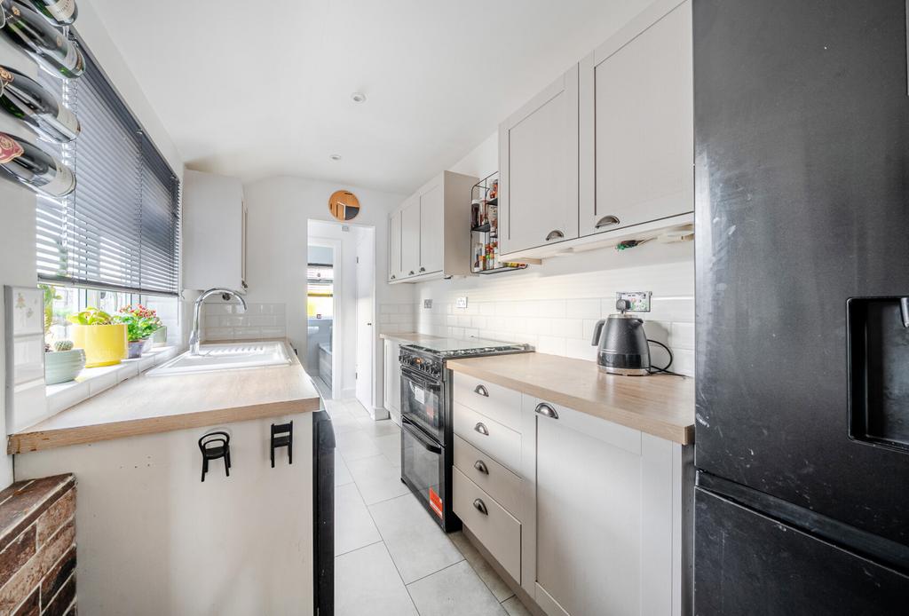 1384338-16-692ec4...