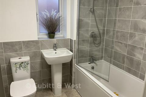 3 bedroom detached house for sale, Turret Avenue, Havant, Hampshire