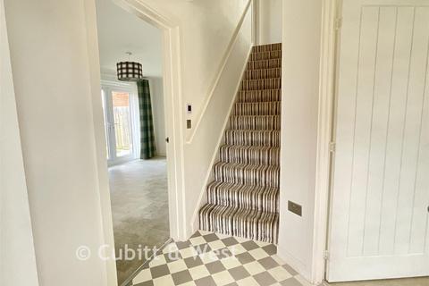 3 bedroom detached house for sale, Turret Avenue, Havant, Hampshire