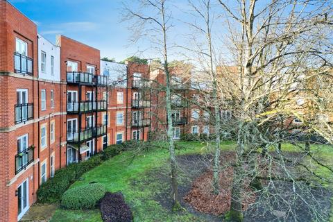 undefined, Edrich Grange, Berkshire RG45