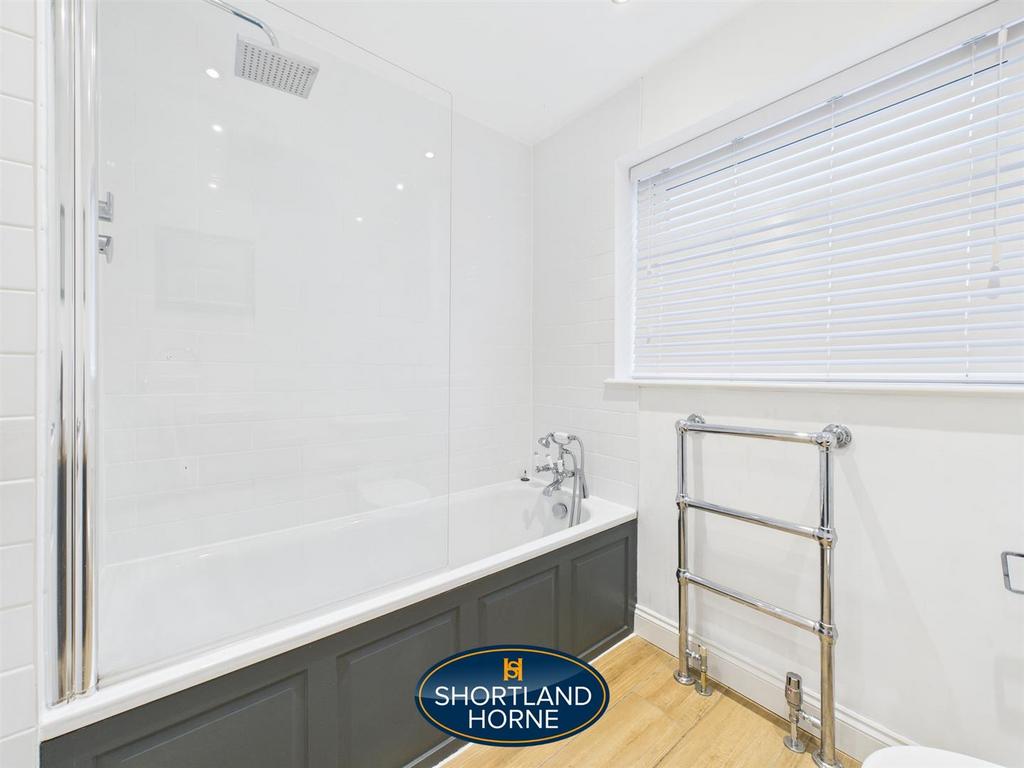 CAM04377 G0-PR0046-STILL012.jpg