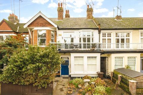 Thorney Hedge Road, London W4