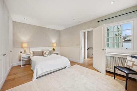 undefined, Kenway Road, London, SW5
