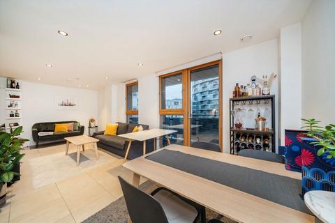 3 bedroom flat to rent, Province Square, London E14