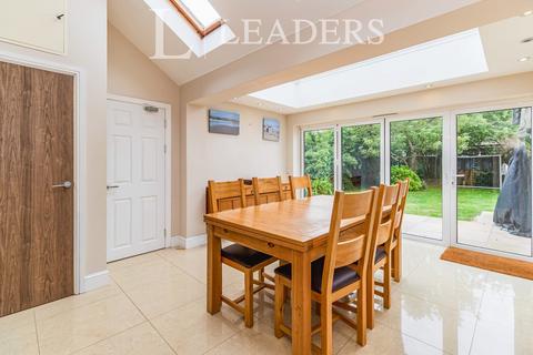 1 bedroom house to rent, Burwood Road, Hersham, Walton-on-Thames, KT12