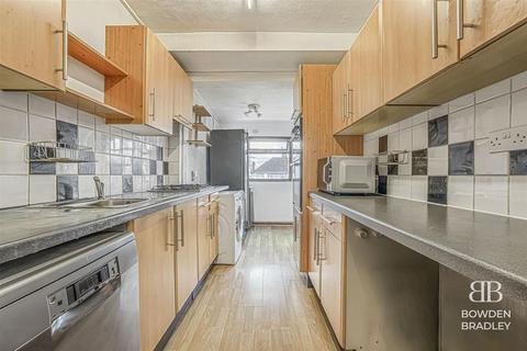 3 bedroom house for sale, Portman Drive, Woodford Green, IG8